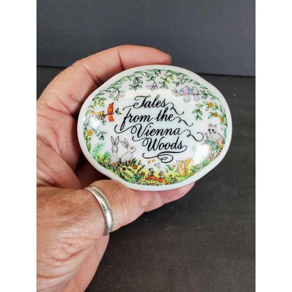 Franklin Porcelain The World’s Most Romantic Love Songs Music Box Set of 5 - Picture 9 of 11